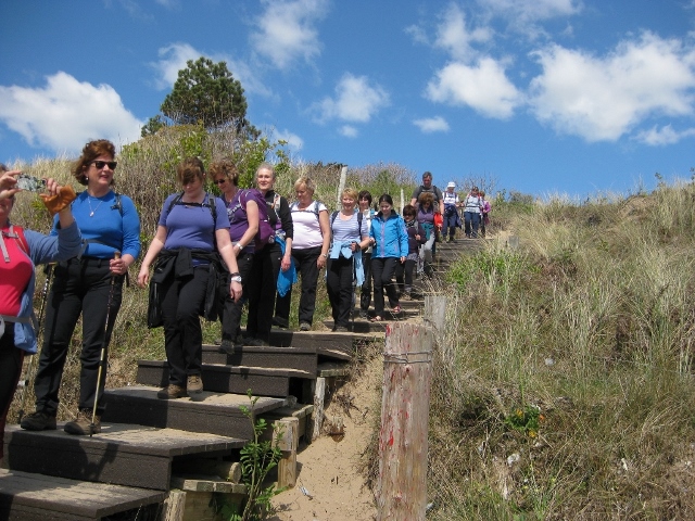 Descending to the beach towards Port Eynon
